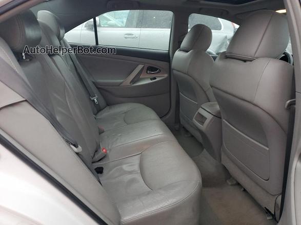 2011 Toyota Camry Base White vin: 4T1BF3EK8BU589468