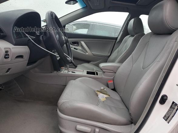 2011 Toyota Camry Base White vin: 4T1BF3EK8BU589468