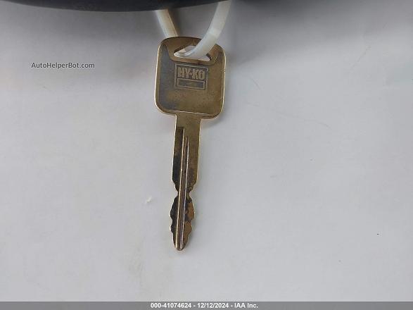 2007 Ford E-150 Recreational Золотой vin: 1FDNE14LX7DB26401