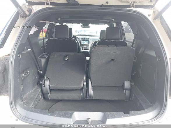 2018 Ford Explorer Platinum Cream vin: 1FM5K8HT5JGA24019