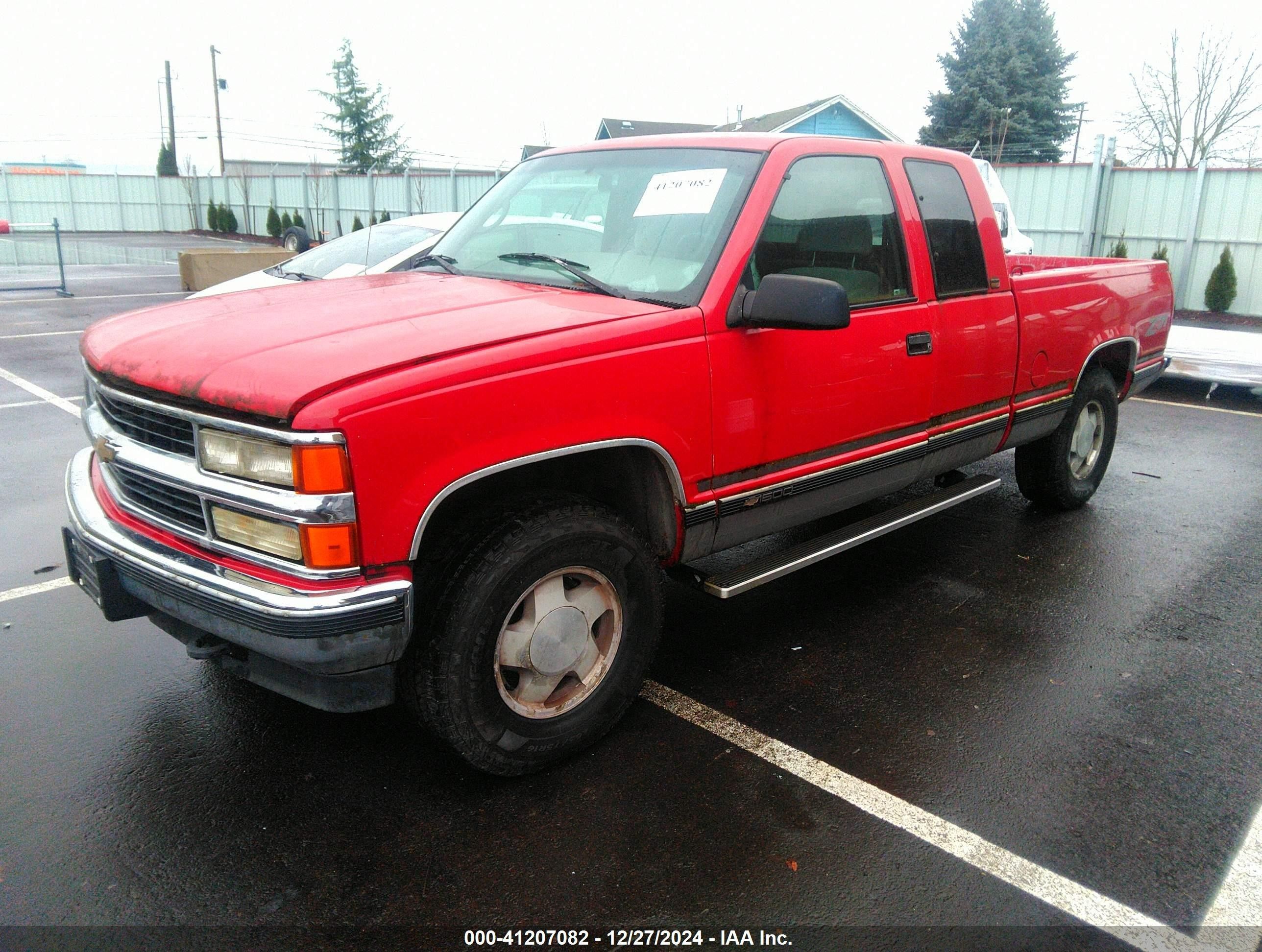 Price & History 1996 Chevrolet Gmt-400 K1500 5.0l V8 Fi Ohv F vin