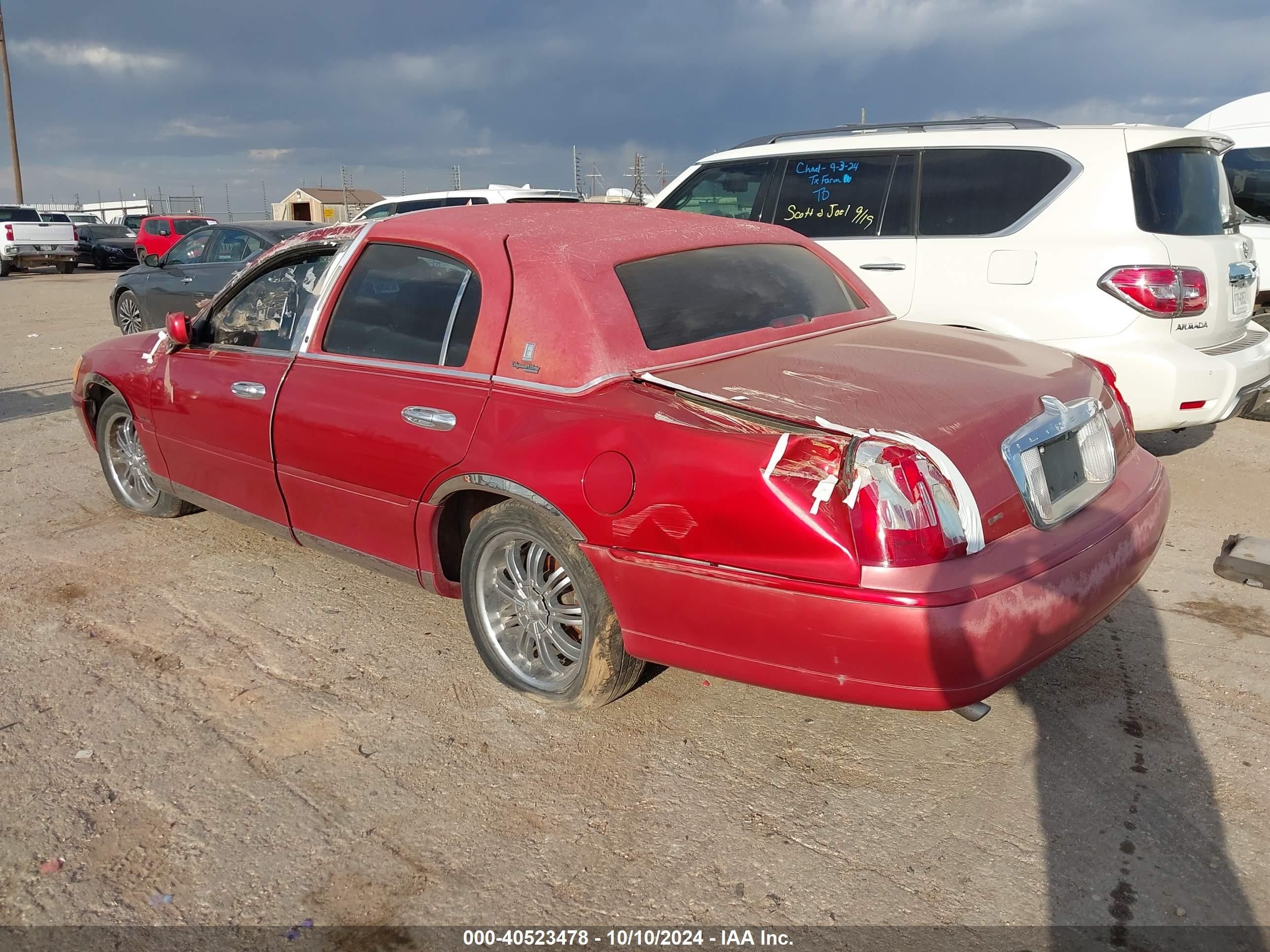 安い購入 Car Town Lincoln 1998 History & Price Signature V-8 4.6l 記念グッズ