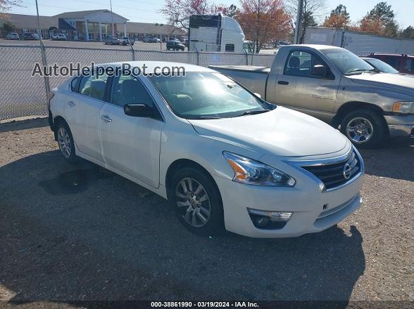 2015 Nissan Altima 2.5/2.5 S/2.5 Sl/2.5 Sv Белый vin: 1N4AL3AP8FN324646