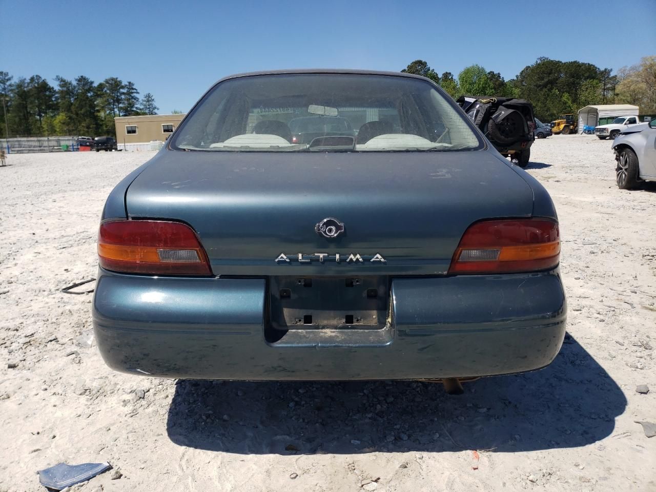 Price & History 1994 Nissan Altima Xe 2.4l 4 vin