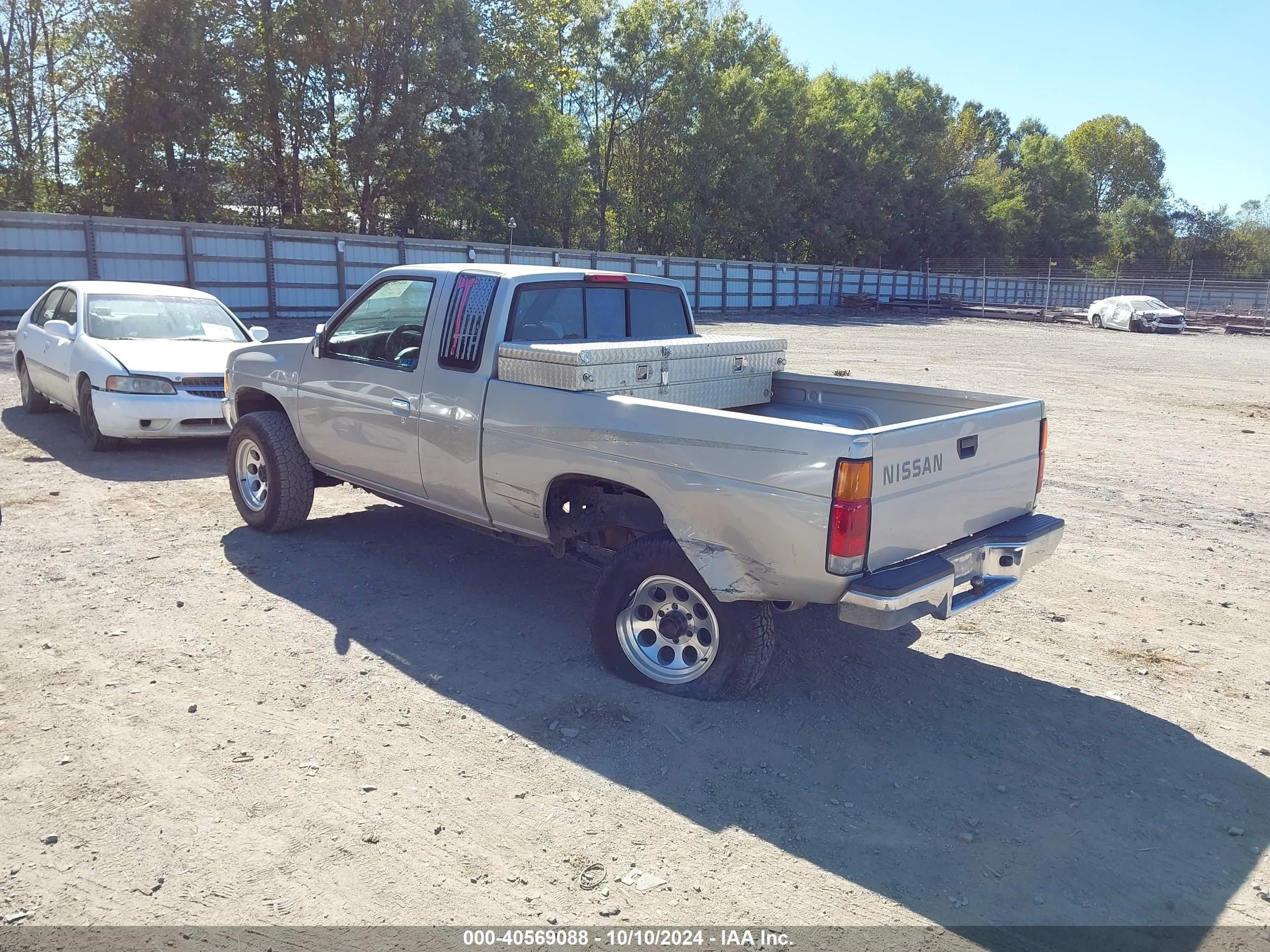 Price & History 1997 Nissan 4x4 Truck Se/xe 2.4l I-4 134hp vin