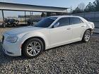 2016 Chrysler 300c  Белый vin: 2C3CCAEG3GH212384