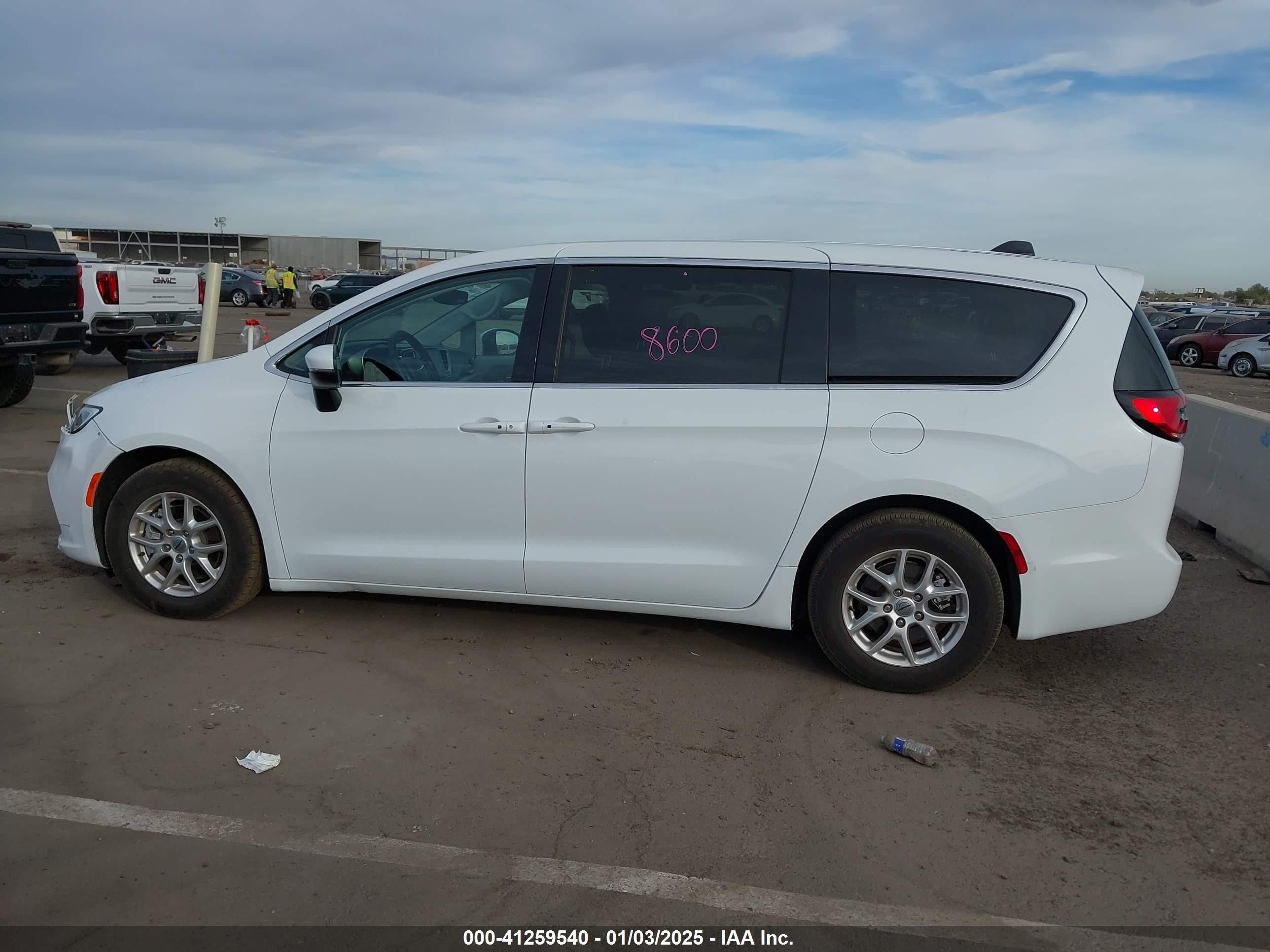 Price History 2023 Chrysler Pacifica Touring L V-6 Dohc