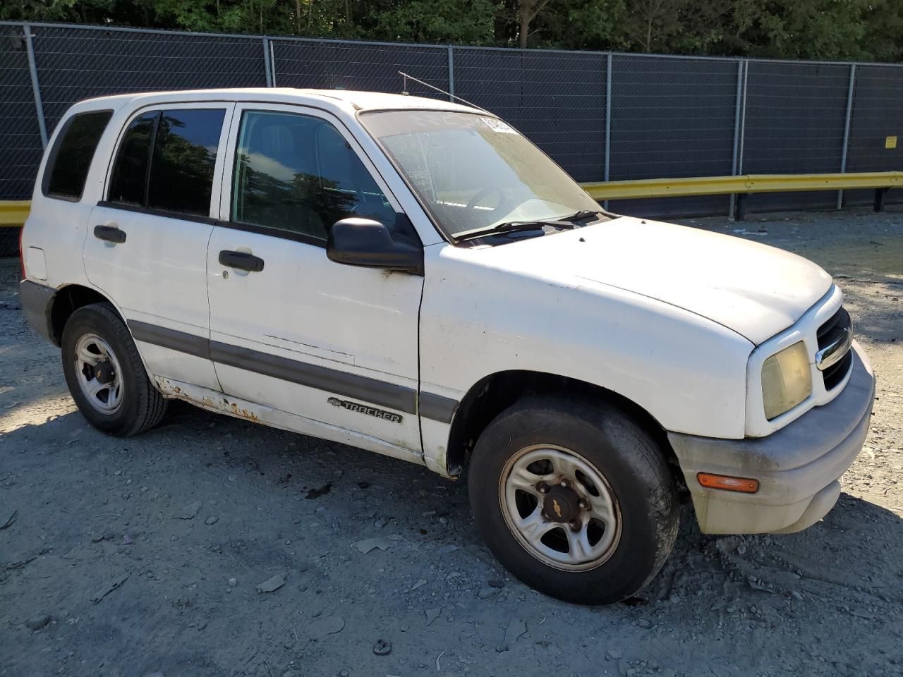 Price & History 2001 Chevrolet Tracker 2.0l 4 vin 2CNBJ13CX16911653