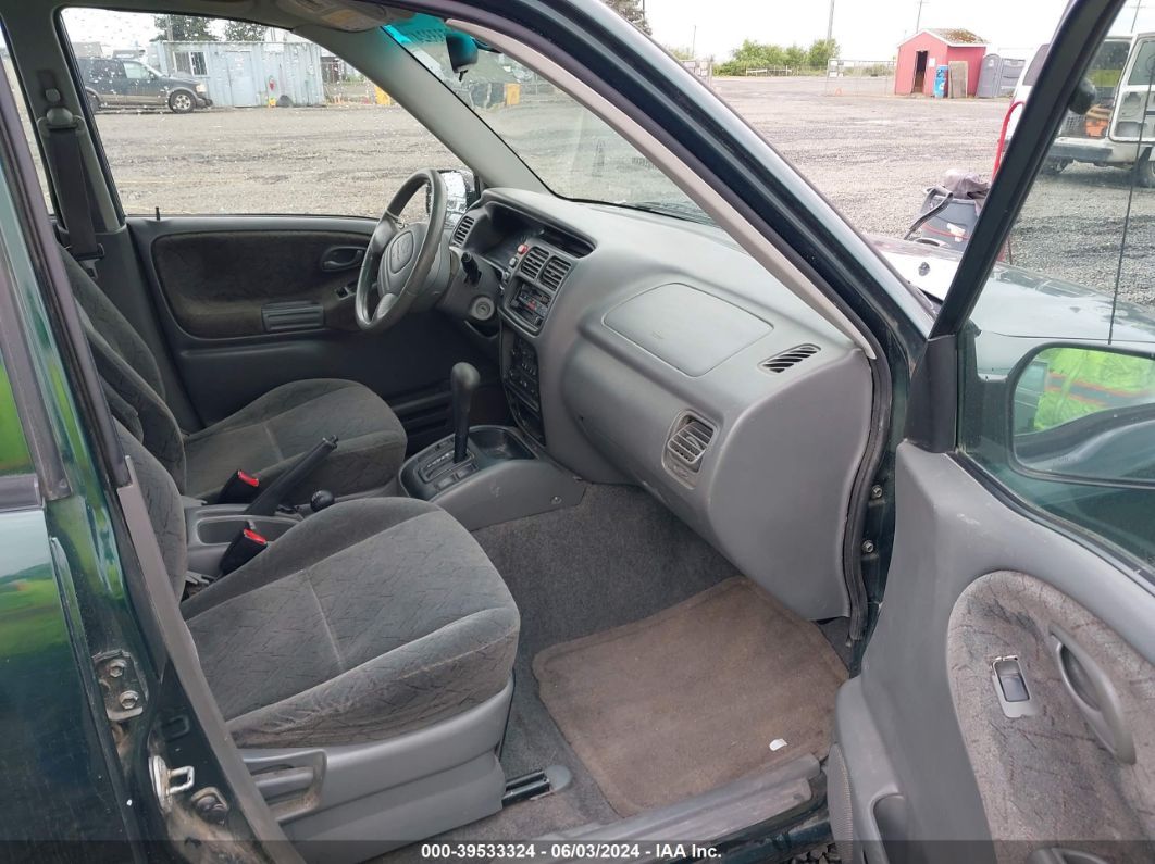 Price & History 2002 Chevrolet Tracker Hard Top Zr2 2.5l V-6