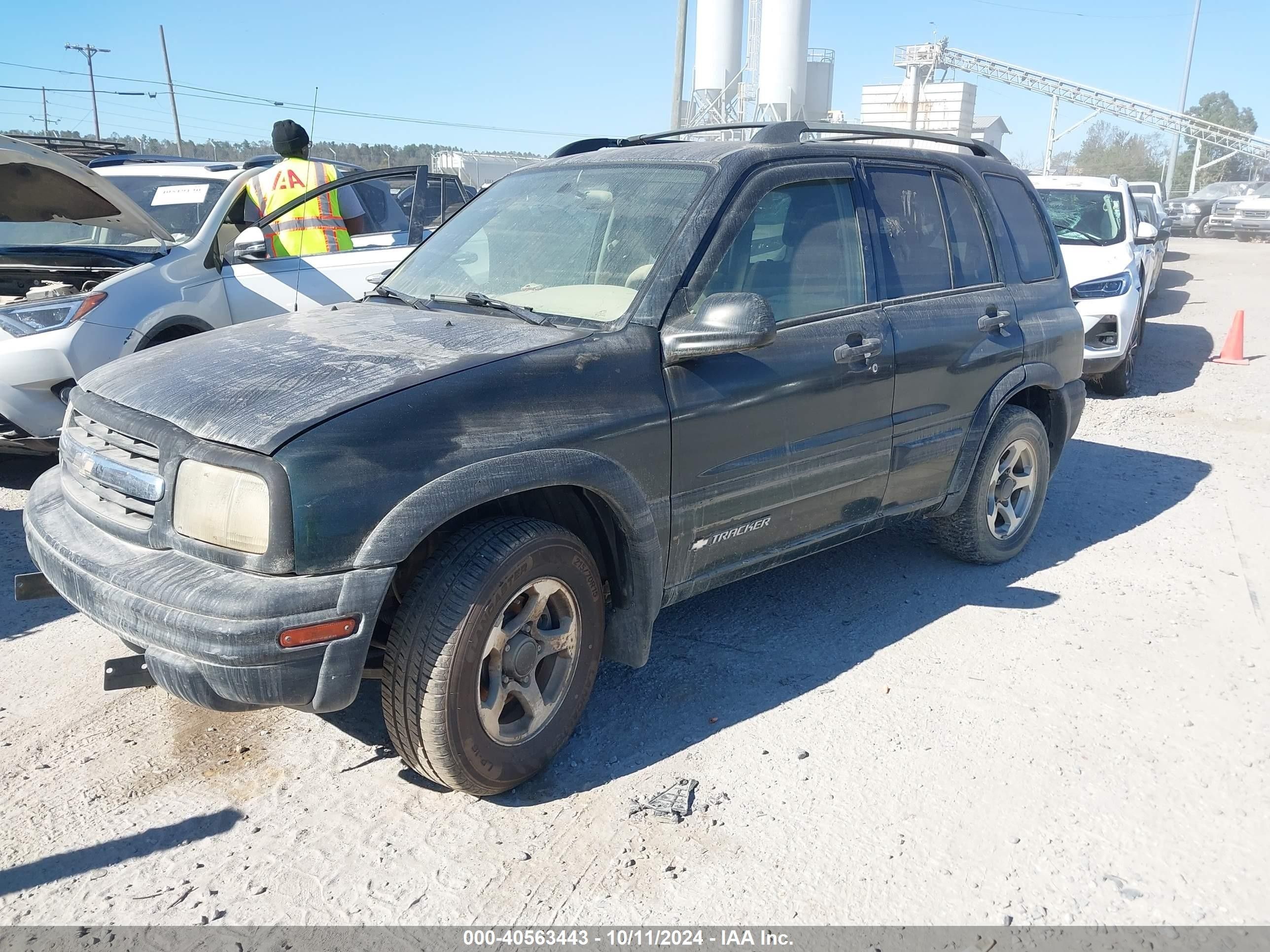 Price & History 2003 Chevrolet Tracker Hard Top Zr2 2.5l V-6