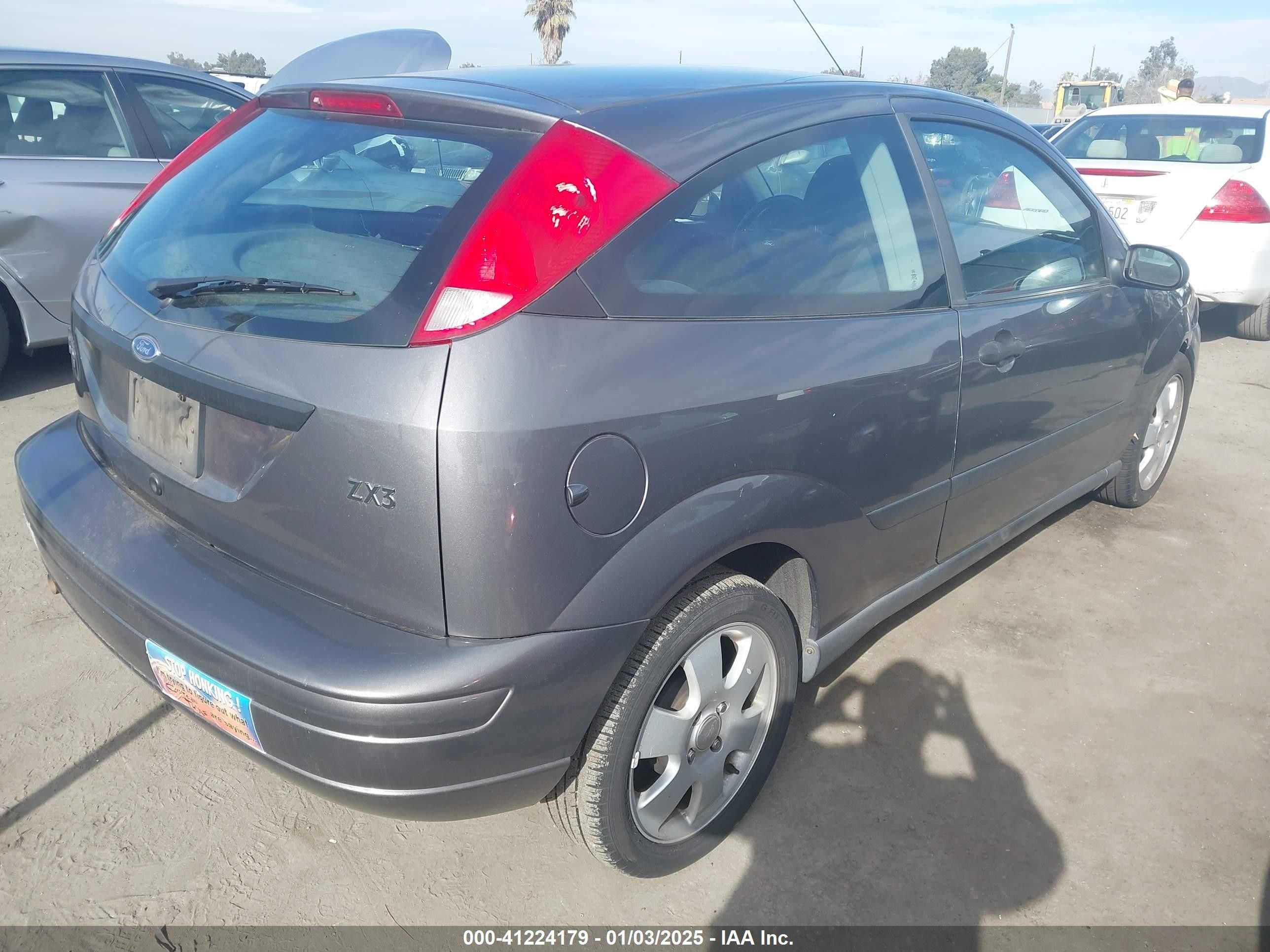 ☀プー☀ Price & History 2002 Ford Focus Zx3 2.0l I-4 Dohc, 130hp vin