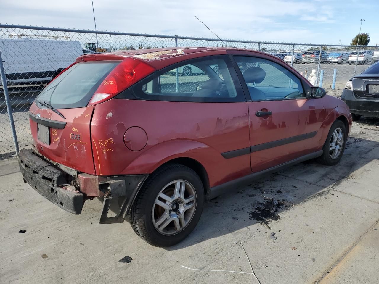 Price & History 2000 Ford Focus Zx3 2.0l 4 vin: 3FAFP313XYR219081