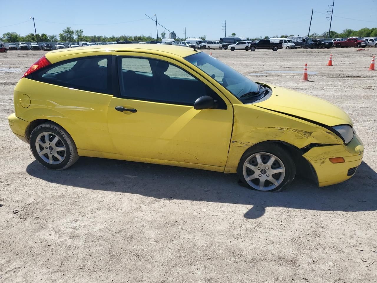 ぷーこ 2005 Ford Focus, ZX3 | 3FAFP31N75R125060 | Bid History | BidCars