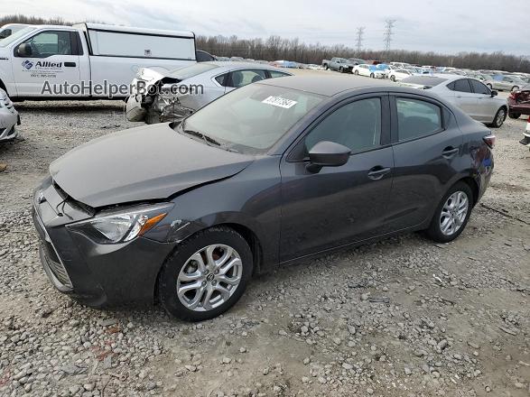 2018 Toyota Yaris Ia  Gray vin: 3MYDLBYV0JY329925