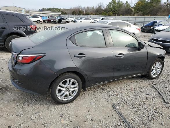 2018 Toyota Yaris Ia  Gray vin: 3MYDLBYV0JY329925