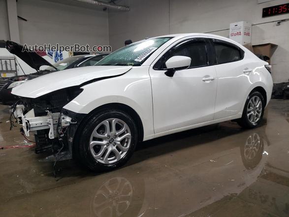 2018 Toyota Yaris Ia  White vin: 3MYDLBYV1JY302930