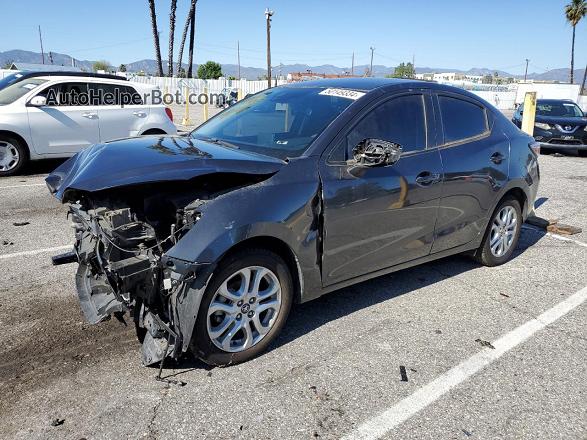 2018 Toyota Yaris Ia  Gray vin: 3MYDLBYV1JY319162