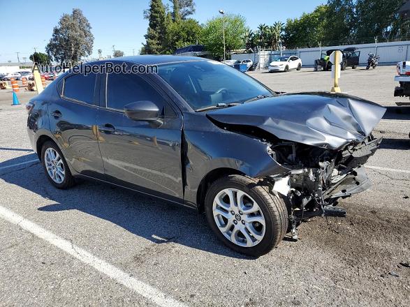 2018 Toyota Yaris Ia  Gray vin: 3MYDLBYV1JY319162
