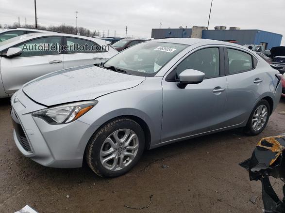 2018 Toyota Yaris Ia  Silver vin: 3MYDLBYV1JY327035