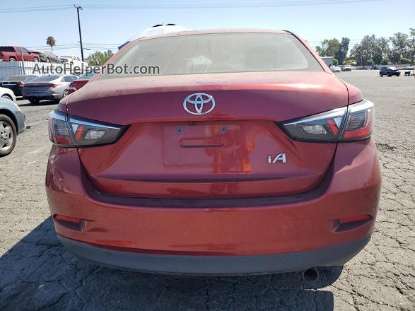 2018 Toyota Yaris Ia  Burgundy vin: 3MYDLBYV2JY304279