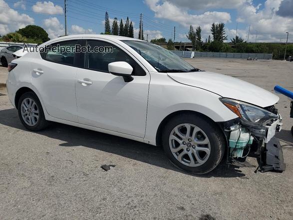 2018 Toyota Yaris Ia  White vin: 3MYDLBYV2JY313967