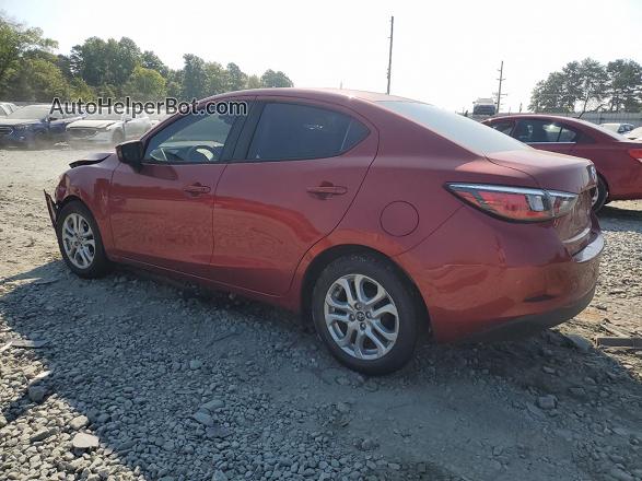 2018 Toyota Yaris Ia  Red vin: 3MYDLBYV5JY311730