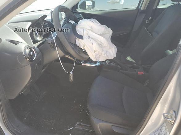 2018 Toyota Yaris Ia  Silver vin: 3MYDLBYV5JY313266