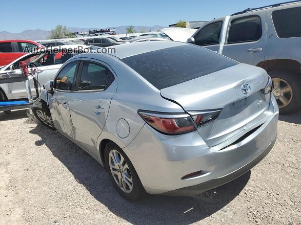 2018 Toyota Yaris Ia  Silver vin: 3MYDLBYV5JY313266