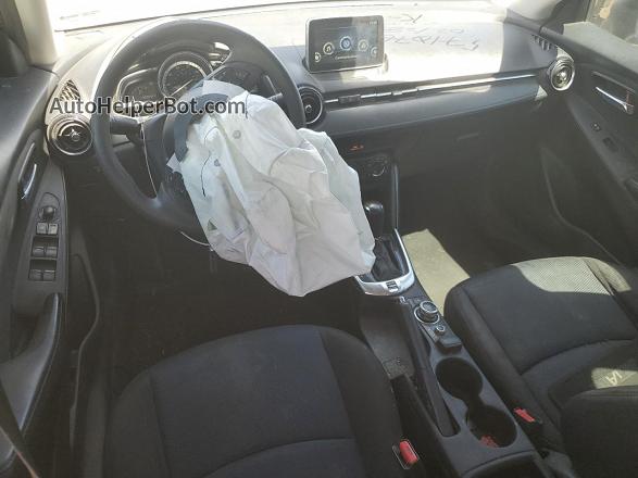 2018 Toyota Yaris Ia  Silver vin: 3MYDLBYV5JY313266