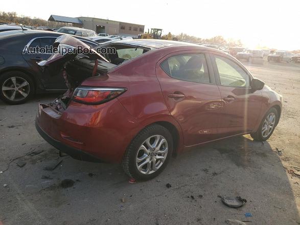 2018 Toyota Yaris Ia  Red vin: 3MYDLBYV5JY318578