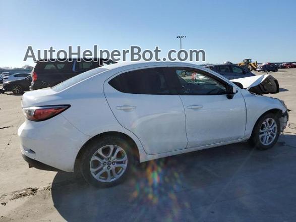 2018 Toyota Yaris Ia  White vin: 3MYDLBYV6JY318427