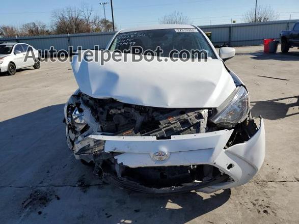 2018 Toyota Yaris Ia  White vin: 3MYDLBYV6JY318427