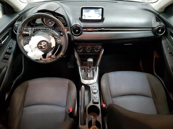 2018 Toyota Yaris Ia  Темно-бордовый vin: 3MYDLBYV9JY304764