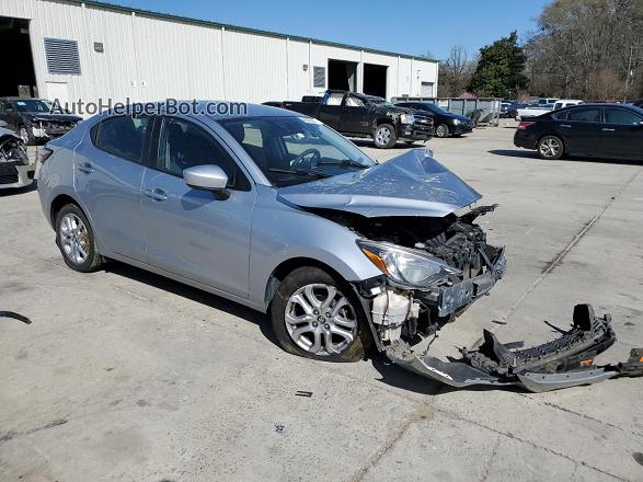 2018 Toyota Yaris Ia  Gray vin: 3MYDLBYVXJY310265