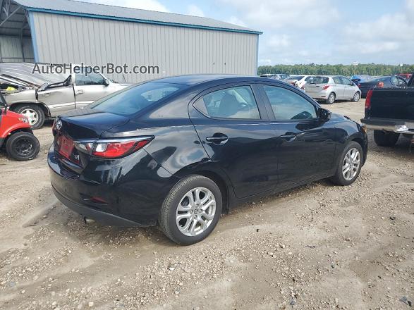 2018 Toyota Yaris Ia  Black vin: 3MYDLBYVXJY329981