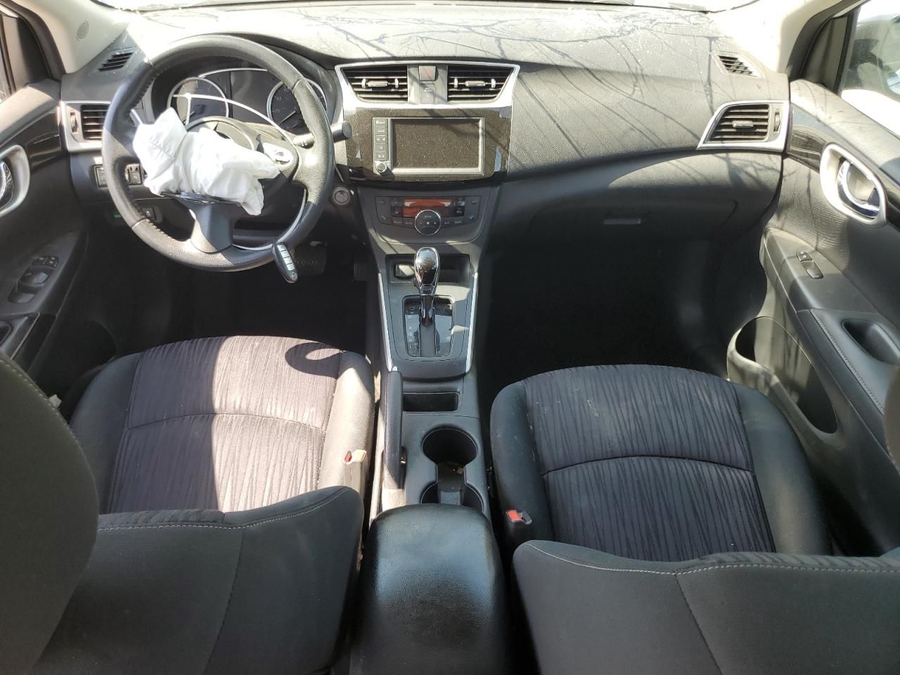 Price & History 2019 Nissan Sentra S 1.8l 4 vin
