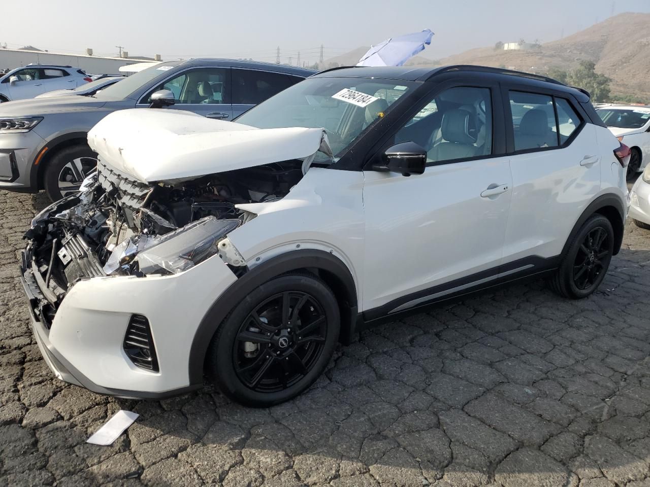 Price & History 2023 Nissan Kicks Sr 1.6l 4 vin: 3N1CP5DV9PL530138