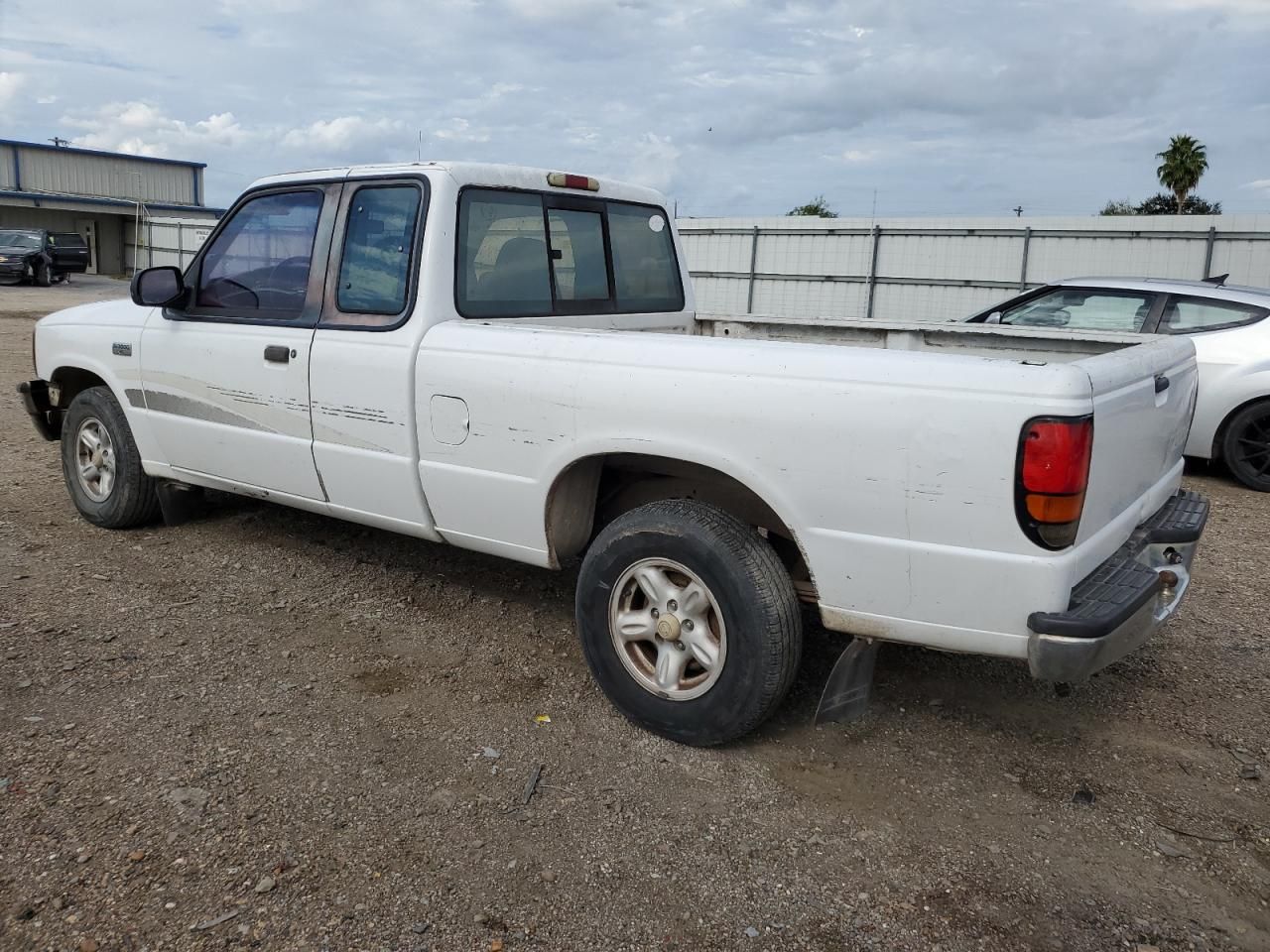 Price & History 1996 Mazda B3000 Cab Plus 3.0l 6 vin