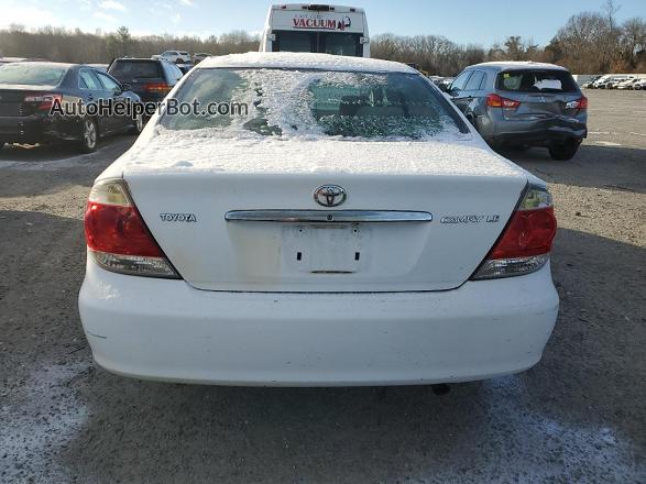 2005 Toyota Camry Le White vin: 4T1BE32K55U549621