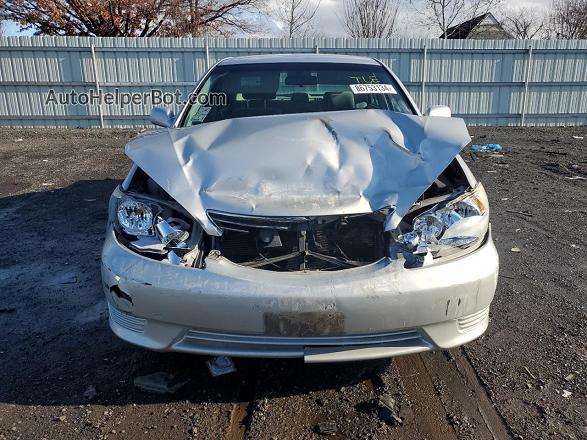 2005 Toyota Camry Le Silver vin: 4T1BE32K65U409884