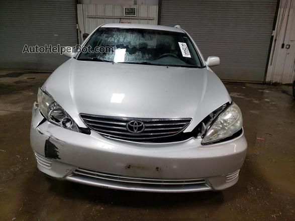 2005 Toyota Camry Le Silver vin: 4T1BE32K85U035178
