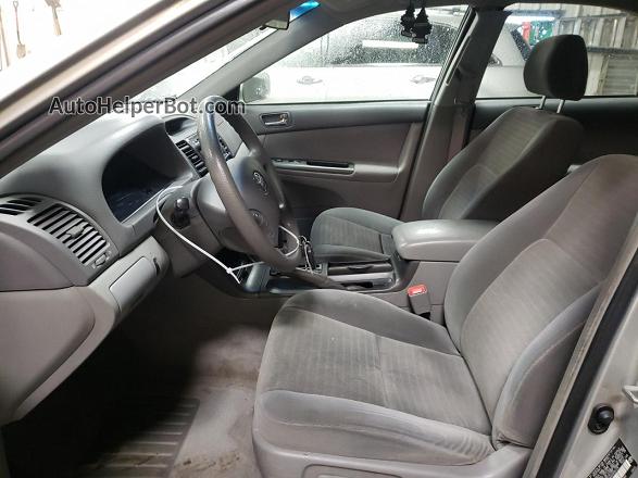 2005 Toyota Camry Le Silver vin: 4T1BE32K85U035178
