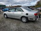 2005 Toyota Camry Le Silver vin: 4T1BE32KX5U546746