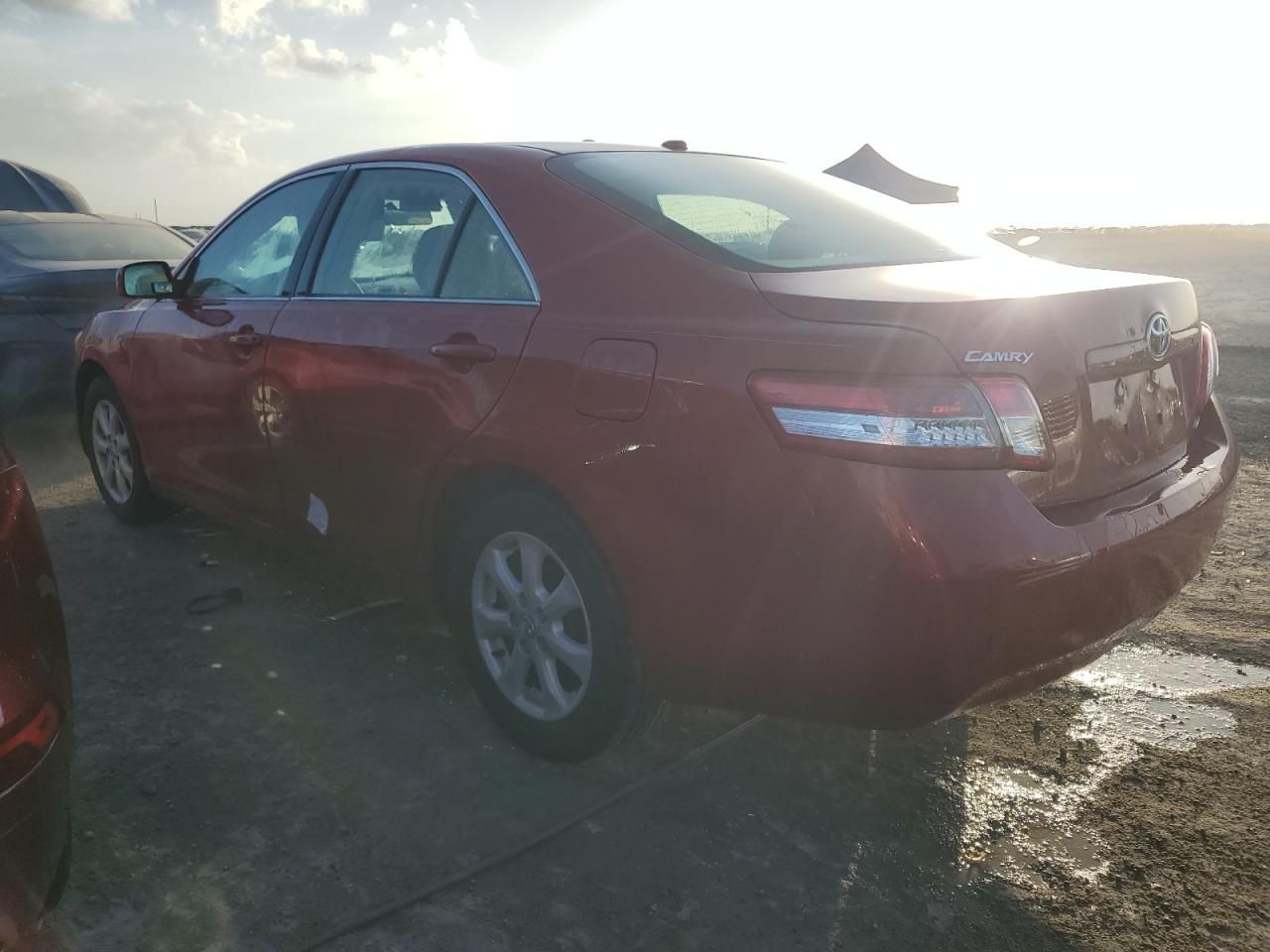 Toyota Camry 2011 Value: Sebuah Kajian Mendalam tentang Keandalan, Fitur, dan Harga