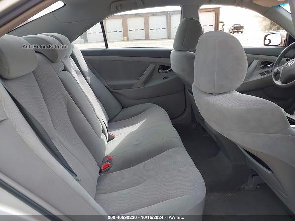 2011 Toyota Camry Le Silver vin: 4T1BF3EK8BU625501