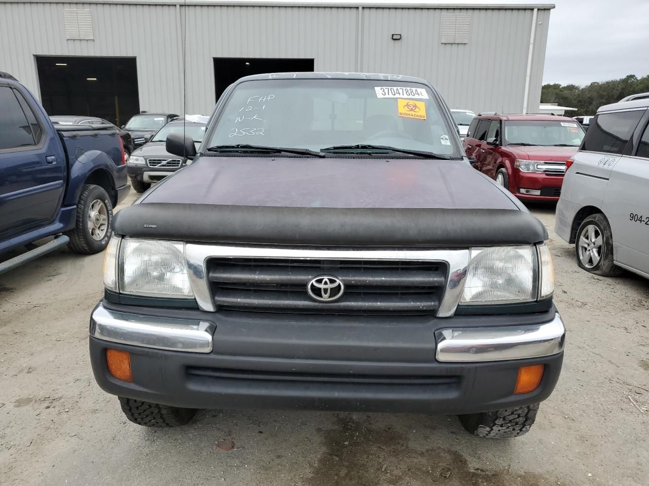 タナゴ Price & History 1999 Toyota Tacoma Xtracab Prerunner 2.7l 4