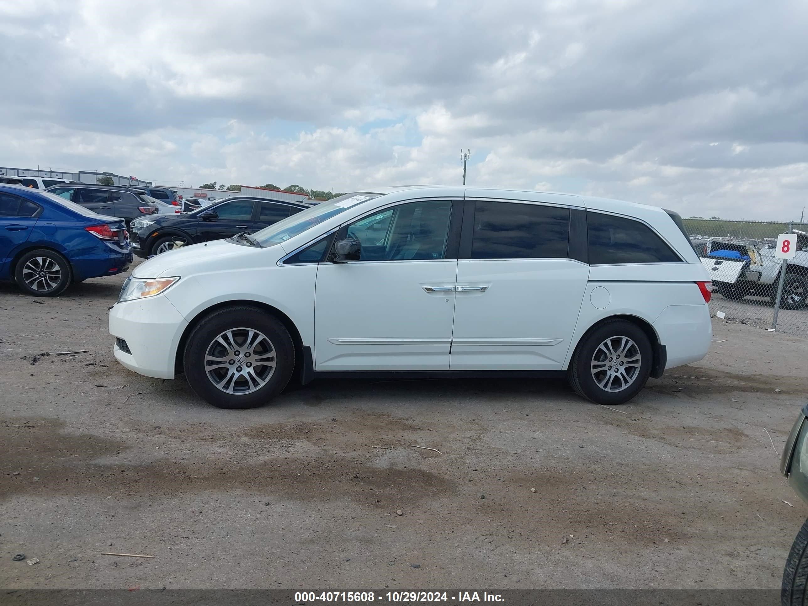 Price & History 2011 Honda Odyssey Ex-l 3.5l V-6 Vvt, 248hp vin