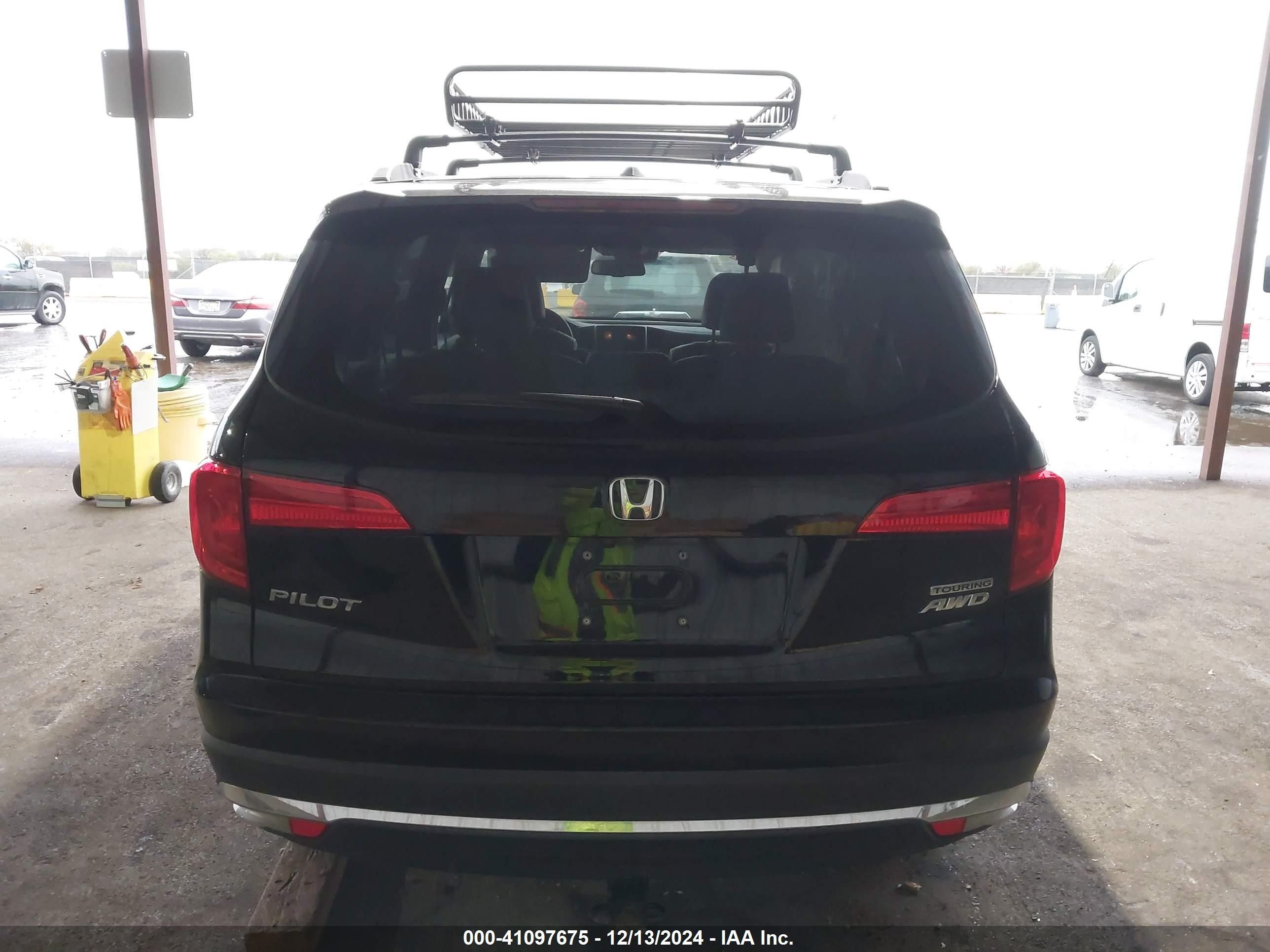 2017 Honda Pilot Touring AWD | Review - YouTube