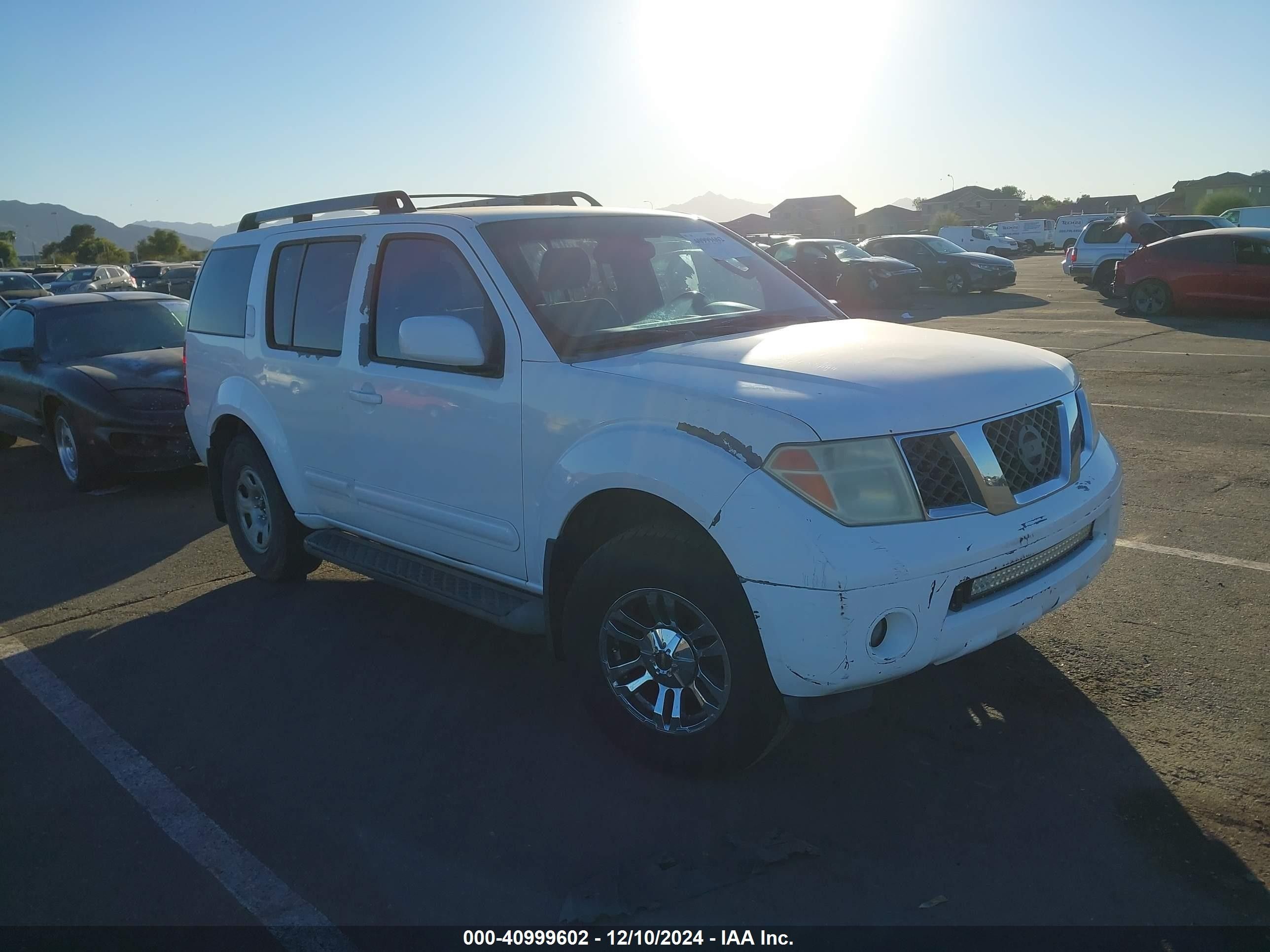 Price & History 2005 Nissan Pathfinder Se 4.0l V-6 Dohc, Vvt
