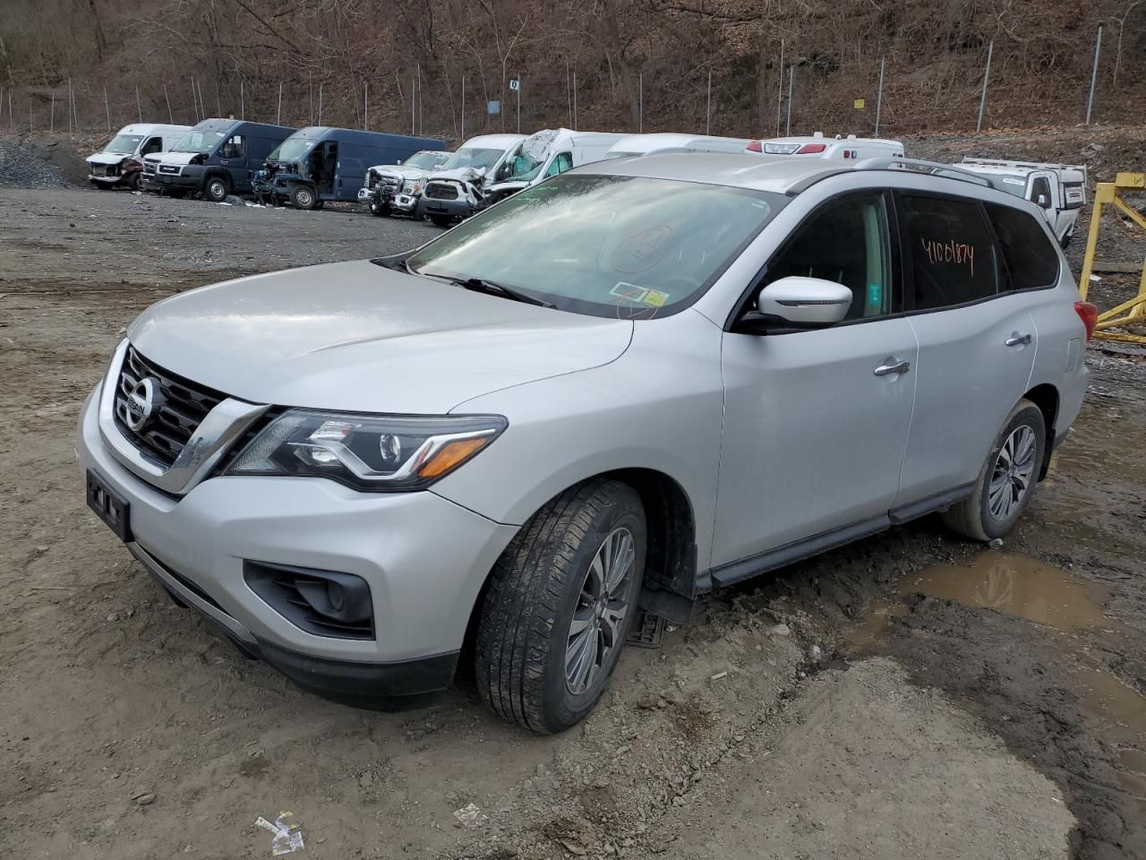 Price & History 2018 Nissan Pathfinder S 3.5l 6 vin